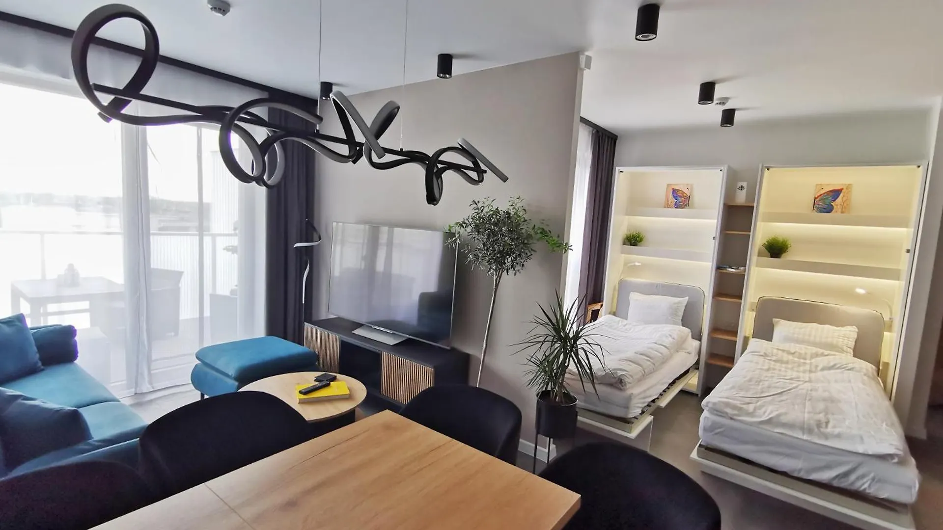Smart Apartament Grunwaldzka 240 Poznan Apartment